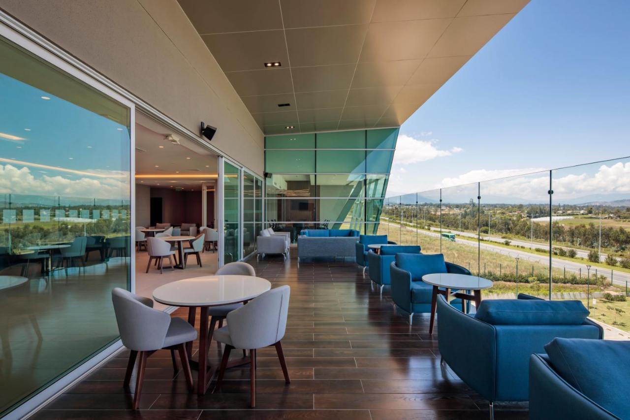 Holiday Inn - Quito Airport By Ihg Tababela Bagian luar foto The VIP lounge at the airport.