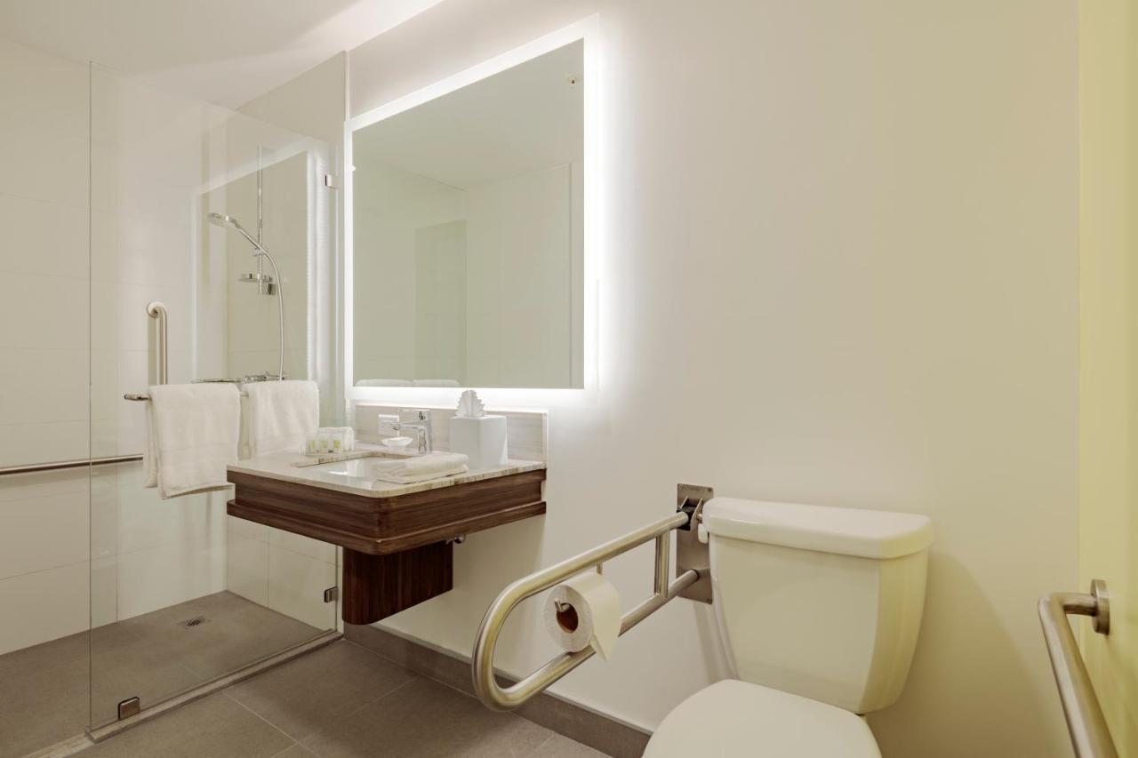 Holiday Inn - Quito Airport By Ihg Tababela Bagian luar foto Bathroom
